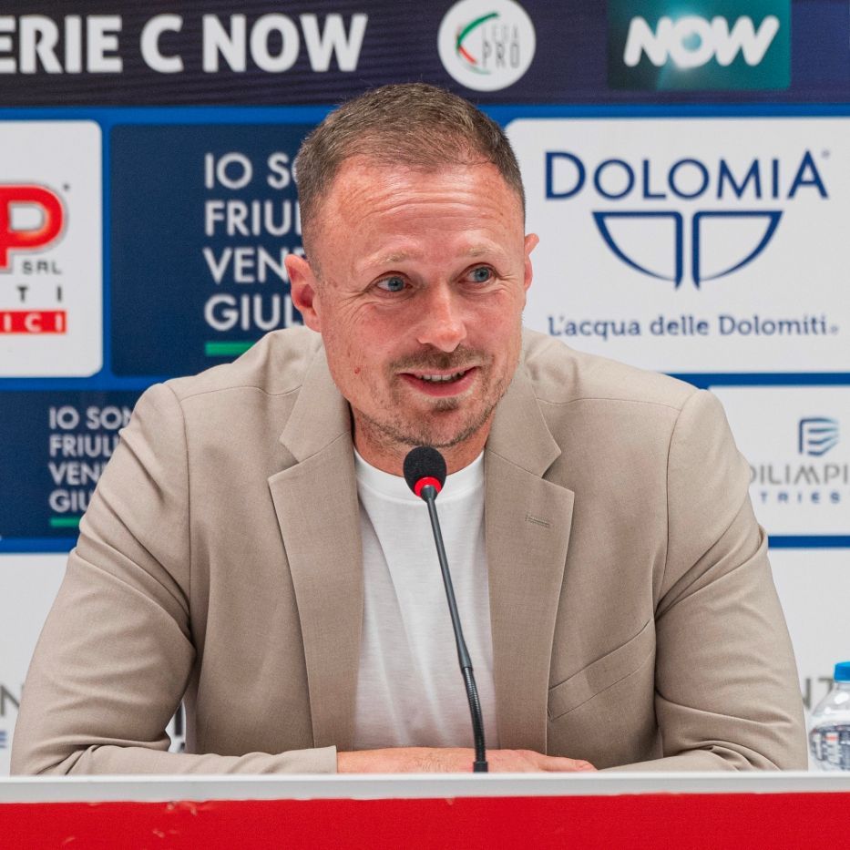 Triestina introduce new manager Michele Santoni